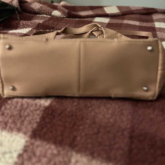 Vince Camuto Convertible Lamb Leather Pleated Tote - Picture 7 of 8